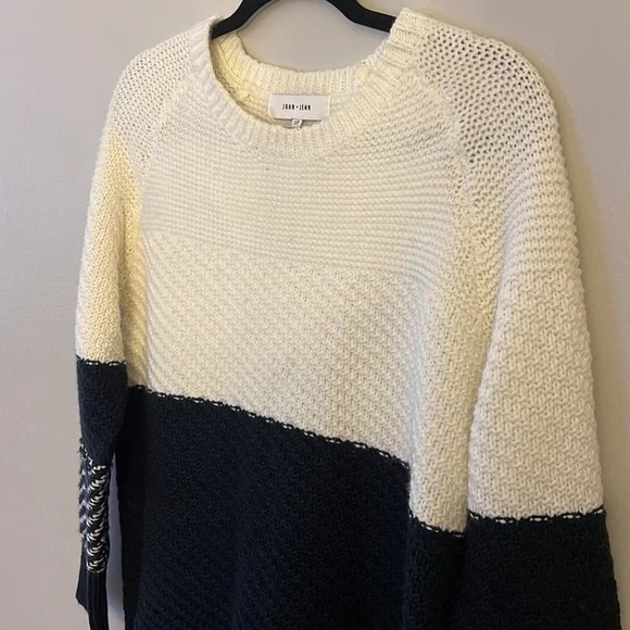 John + Jenn Small Chunky Knit Sweater Black and White Fringe - Picture 5 of 16